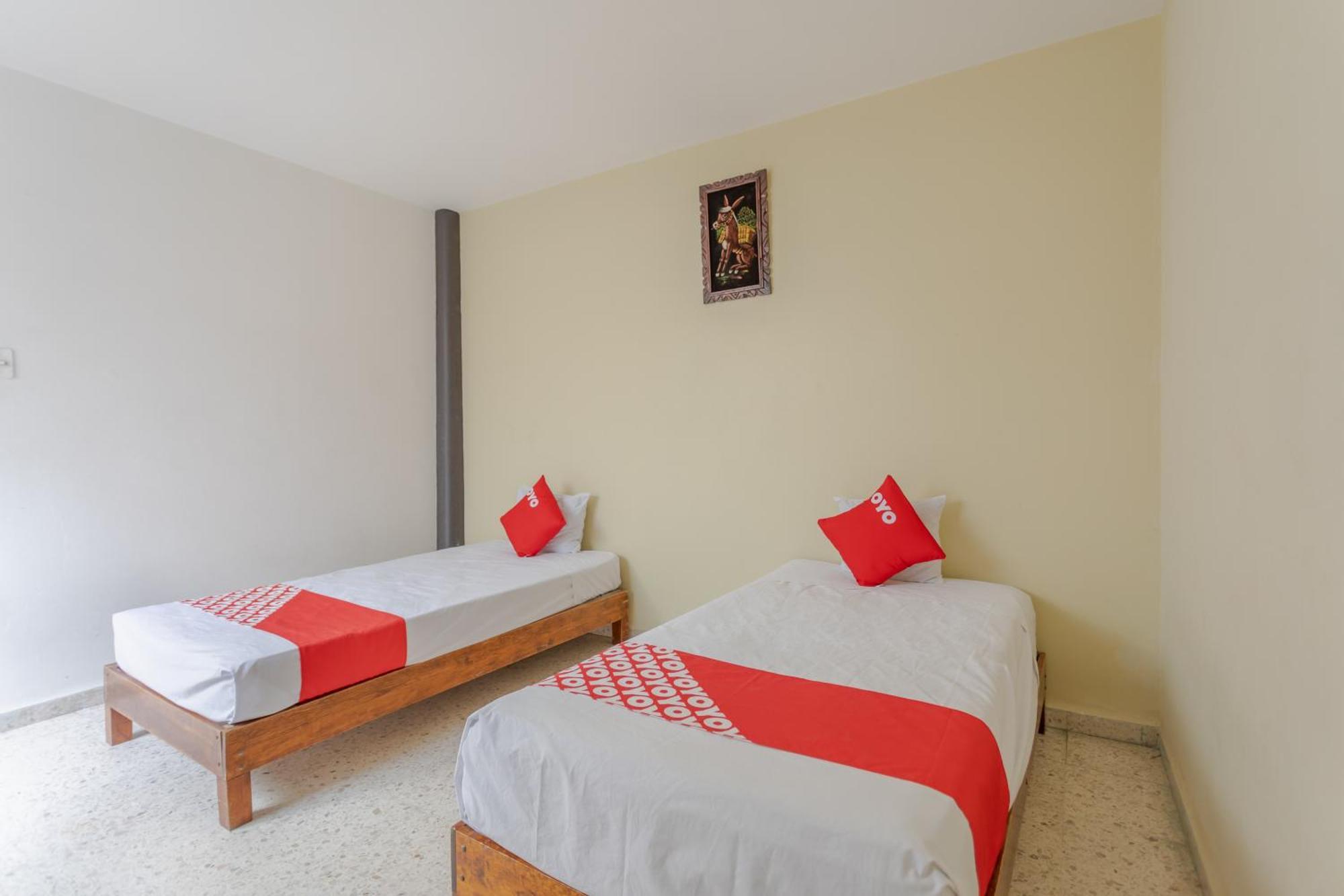 Oyo Hotel Emperador, Oaxaca Zewnętrze zdjęcie